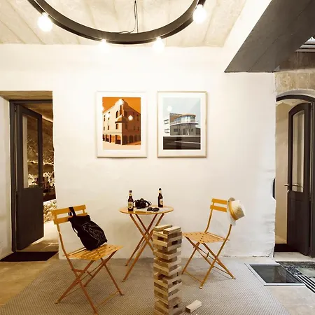 21 Frederick Street *